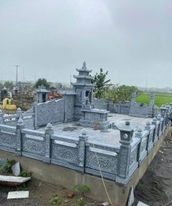 Lăng mộ và khuôn viên lăng mộ